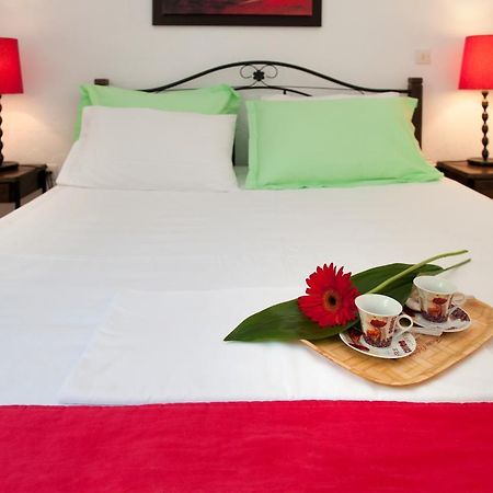Glyfada House On The Sea Apartment Екстериор снимка